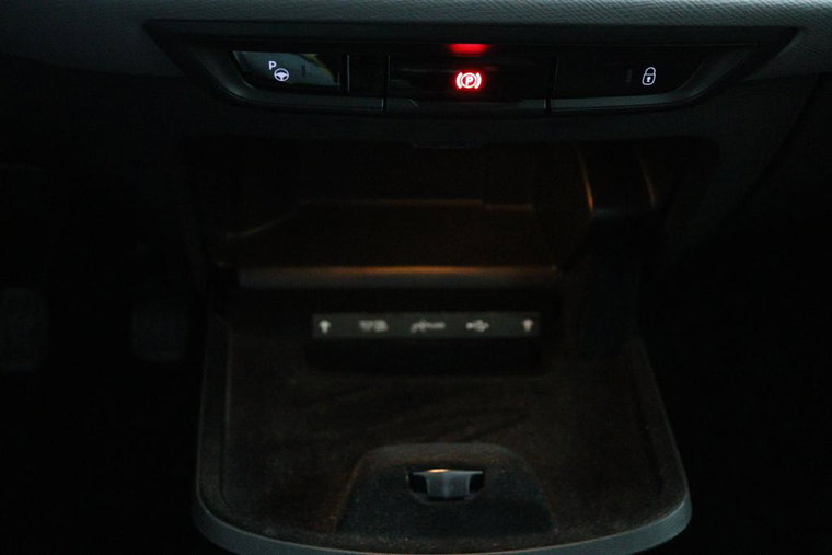 Vehicle Image 39