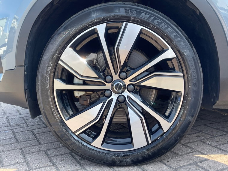 Vehicle Image 38
