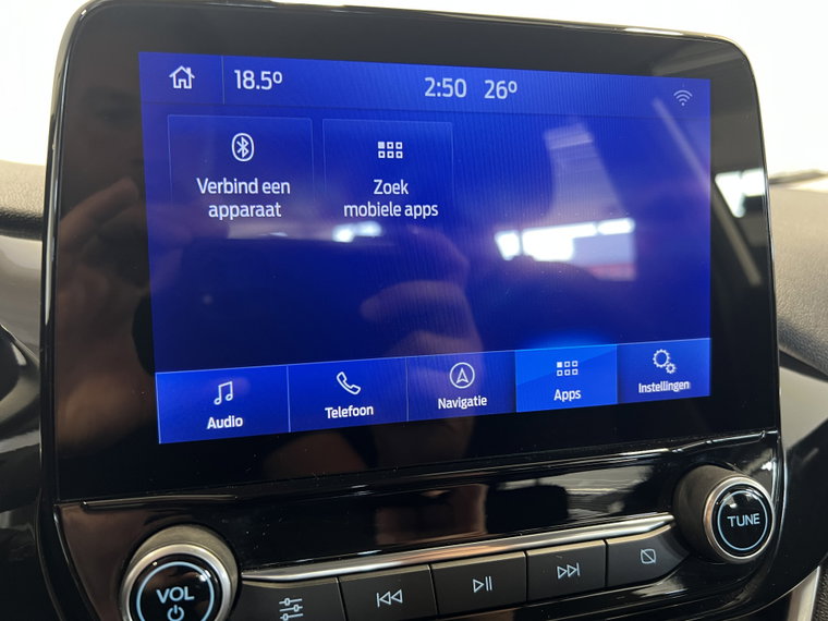 Vehicle Image 16