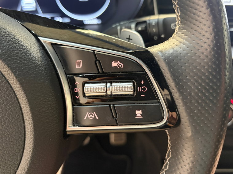 Vehicle Image 33