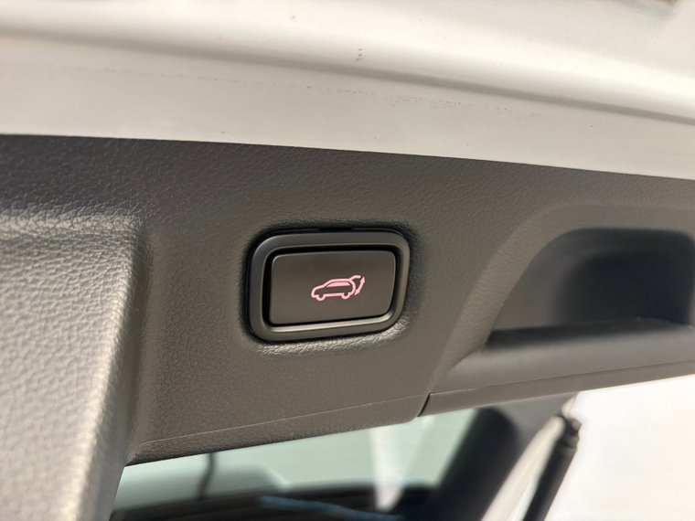 Vehicle Image 38