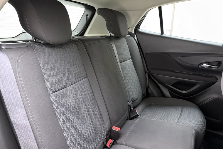 Vehicle Image 15