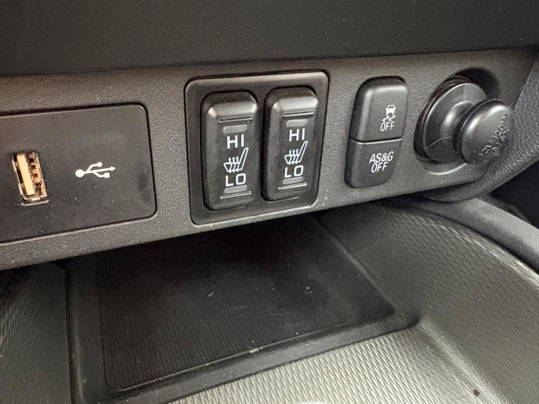 Vehicle Image 24
