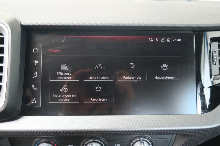 Vehicle Image 19