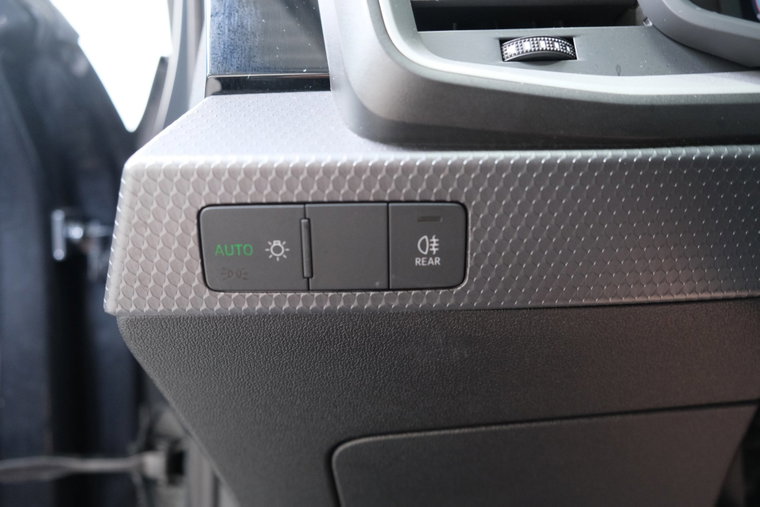 Vehicle Image 27
