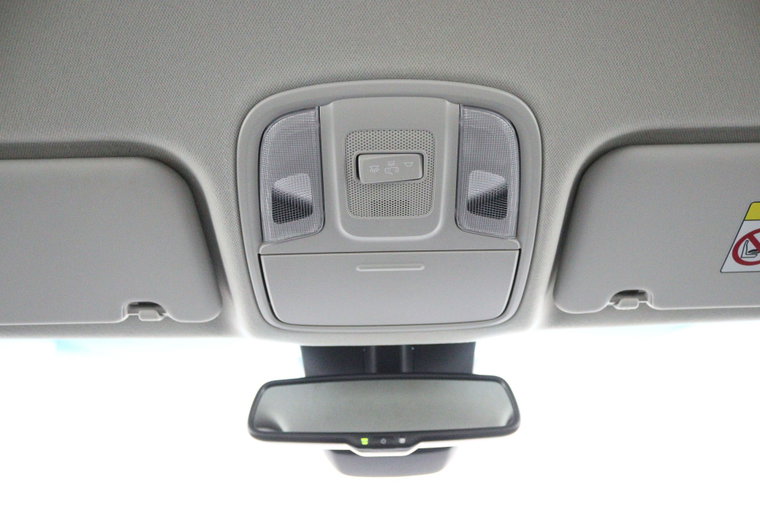 Vehicle Image 32