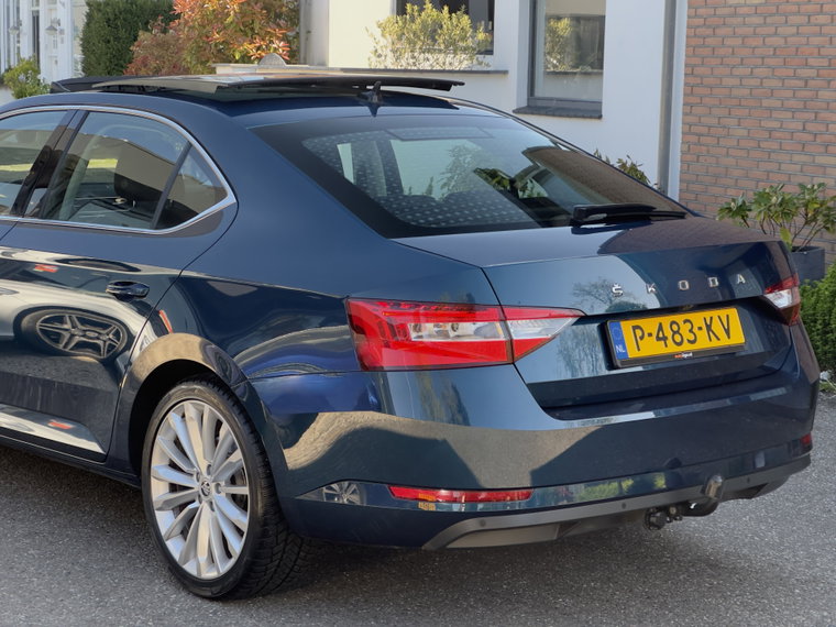Vehicle Image 15