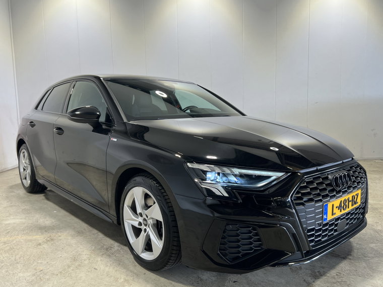 Vehicle Image 35