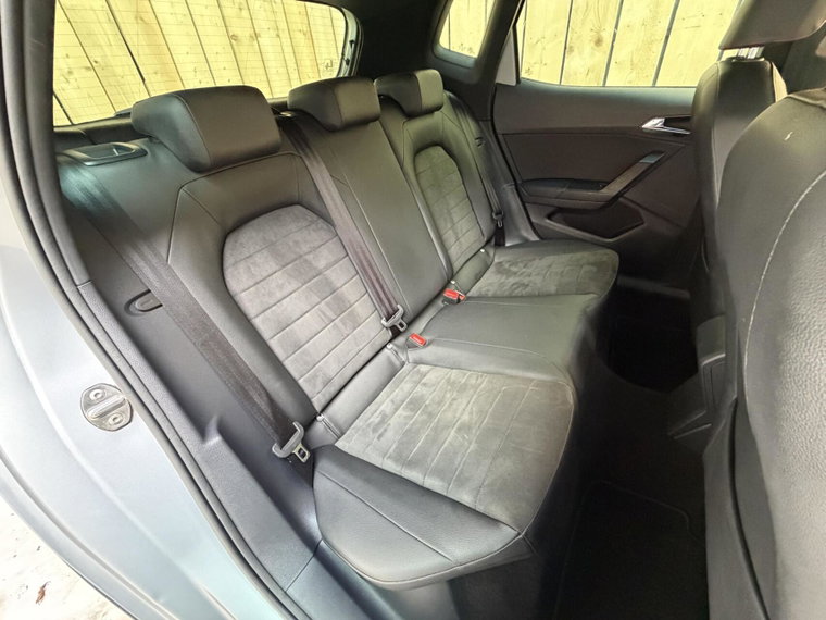 Vehicle Image 48