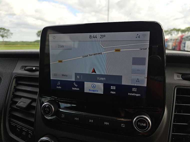 Vehicle Image 11