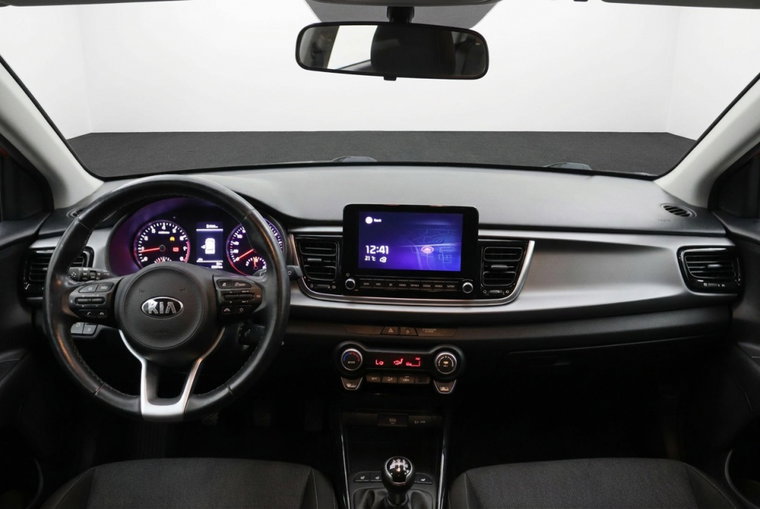 Vehicle Image 13