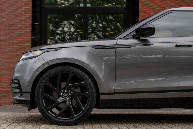 Vehicle Image 38
