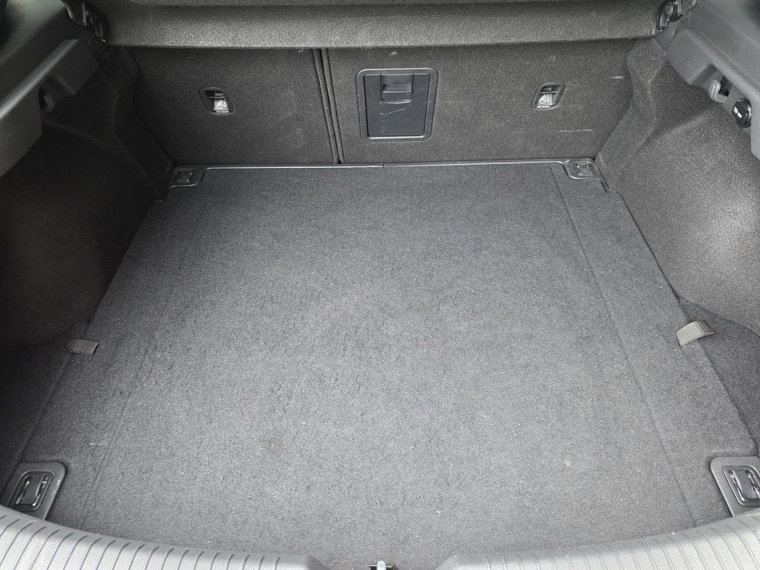Vehicle Image 40