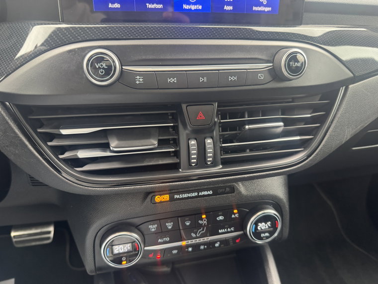 Vehicle Image 26