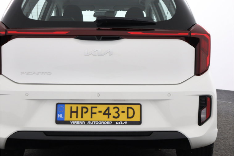 Vehicle Image 43