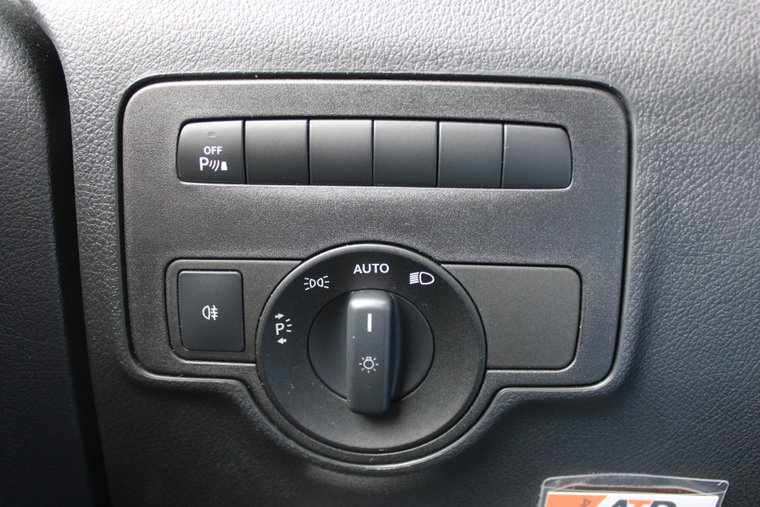 Vehicle Image 26