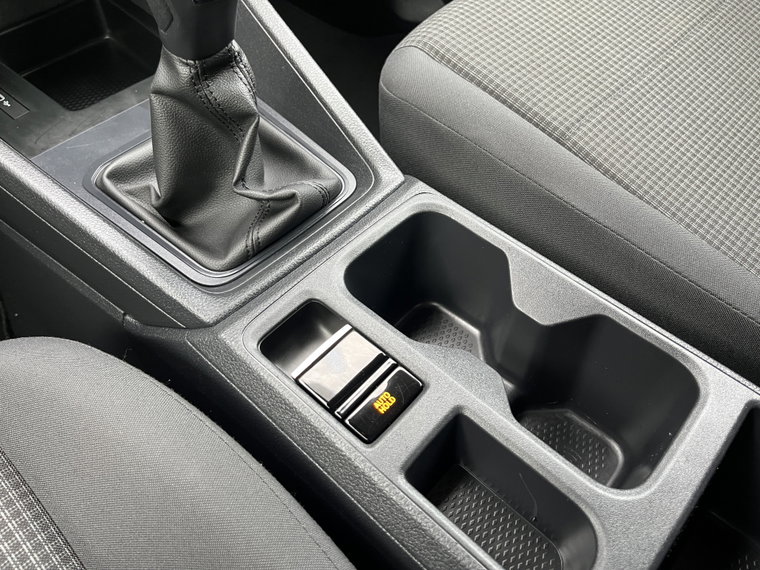 Vehicle Image 33