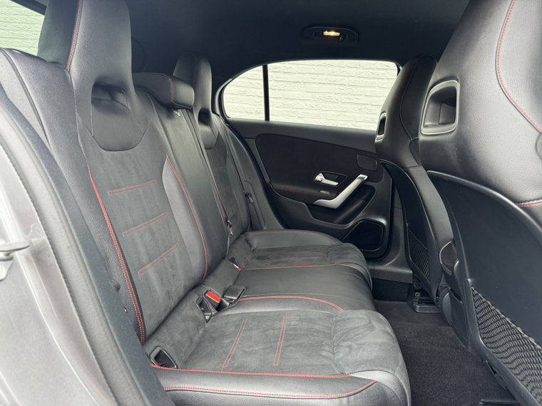 Vehicle Image 36