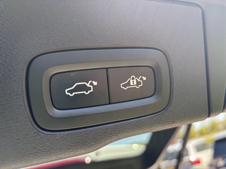 Vehicle Image 40