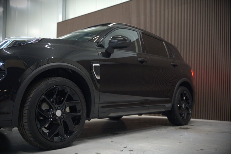Vehicle Image 15