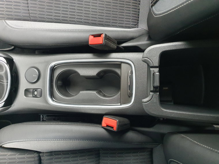 Vehicle Image 43