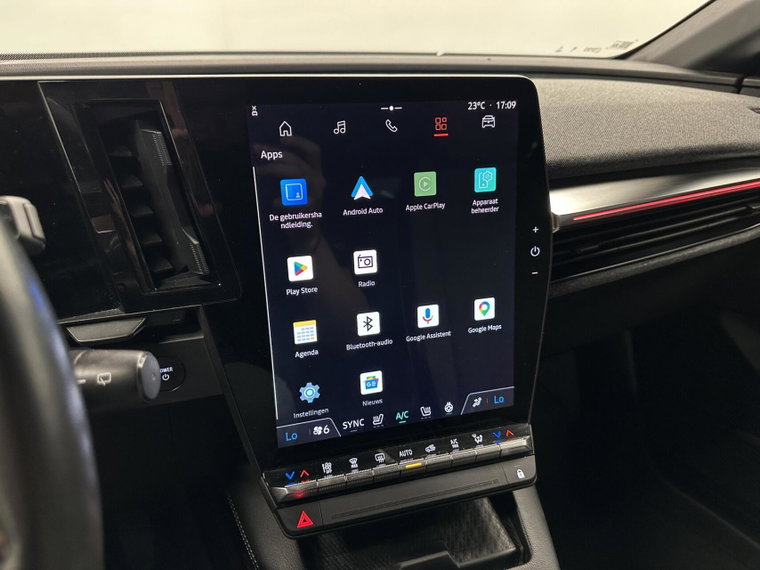 Vehicle Image 30