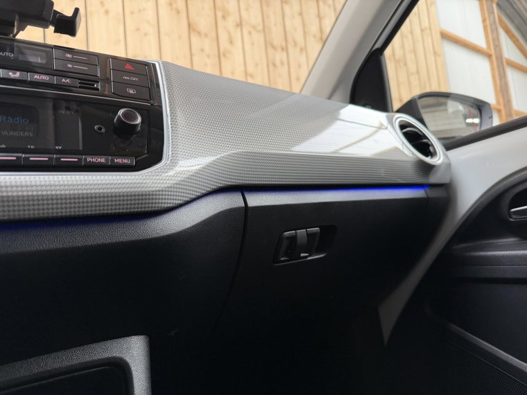Vehicle Image 45