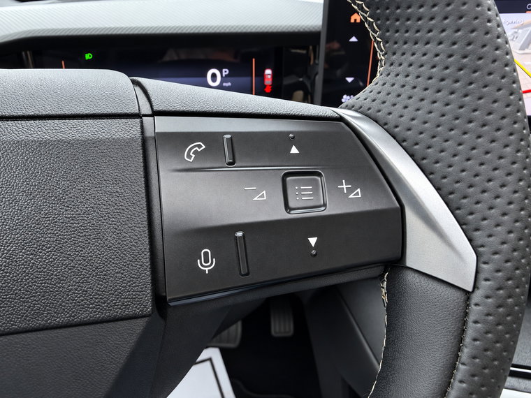 Vehicle Image 24