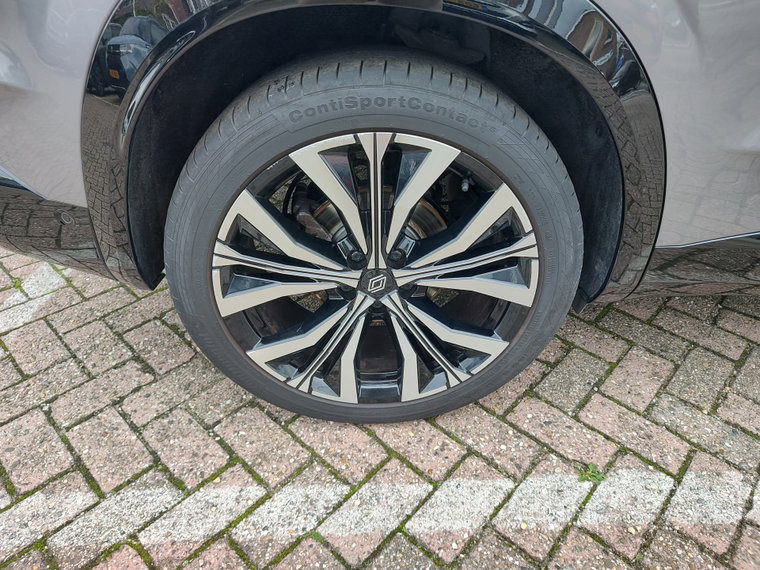 Vehicle Image 37
