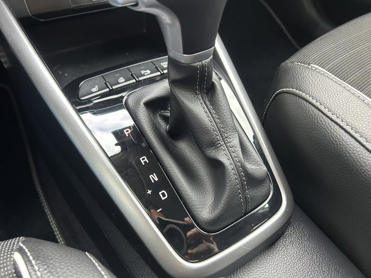 Vehicle Image 24