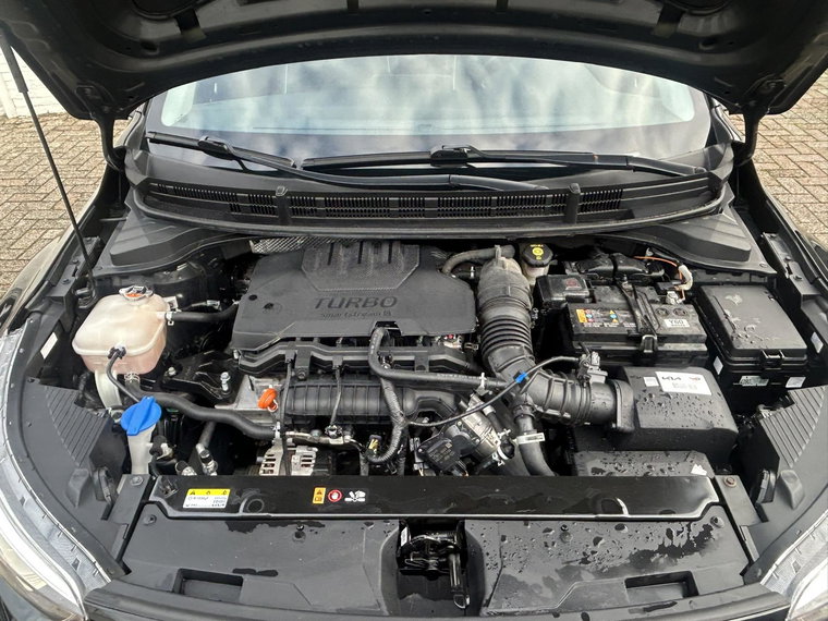 Vehicle Image 35