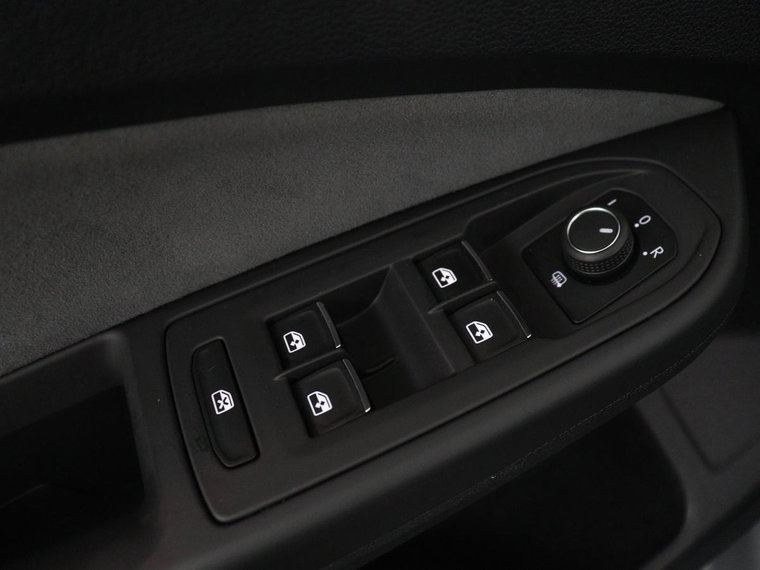 Vehicle Image 41