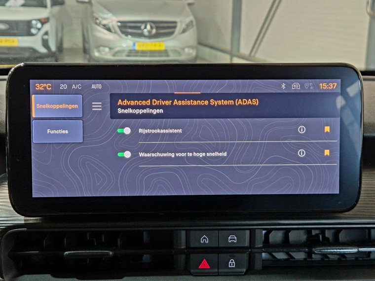 Vehicle Image 36