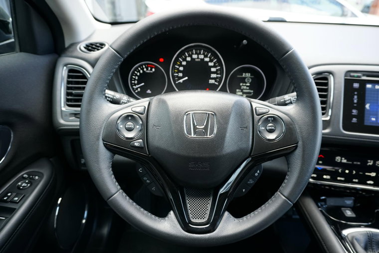 Vehicle Image 18