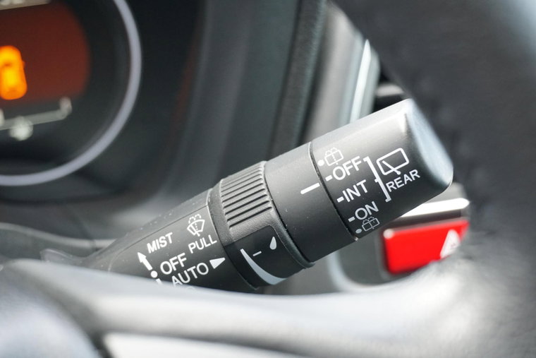 Vehicle Image 25