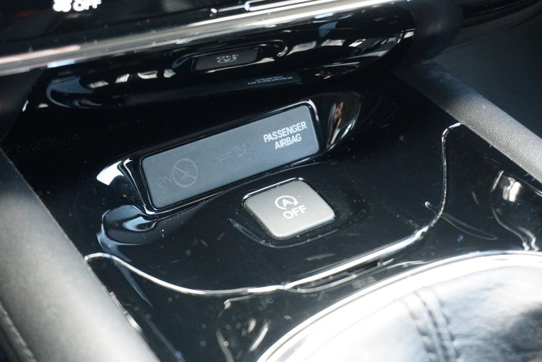 Vehicle Image 30