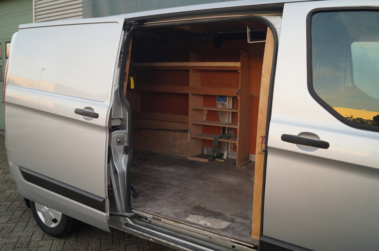 Vehicle Image 8