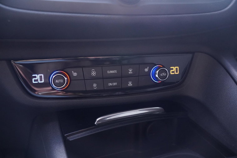 Vehicle Image 28