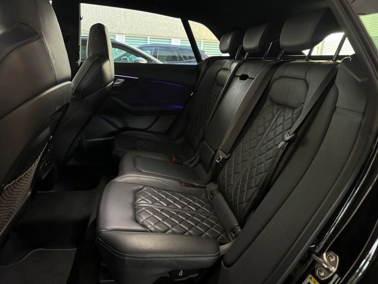 Vehicle Image 33