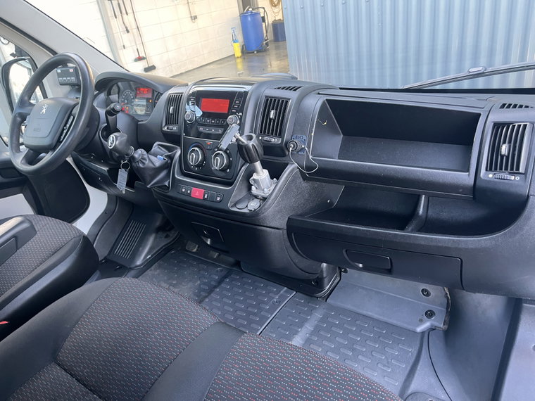 Vehicle Image 40