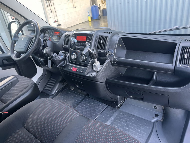 Vehicle Image 41