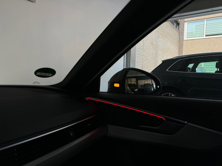 Vehicle Image 23