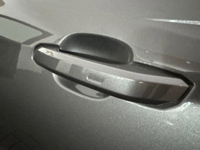 Vehicle Image 37