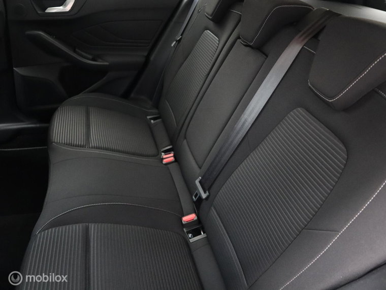 Vehicle Image 33