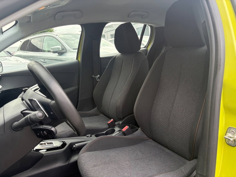 Vehicle Image 20