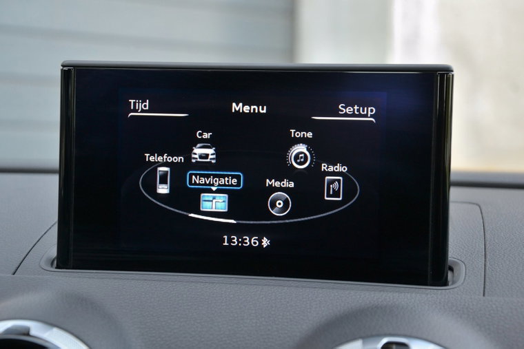 Vehicle Image 12
