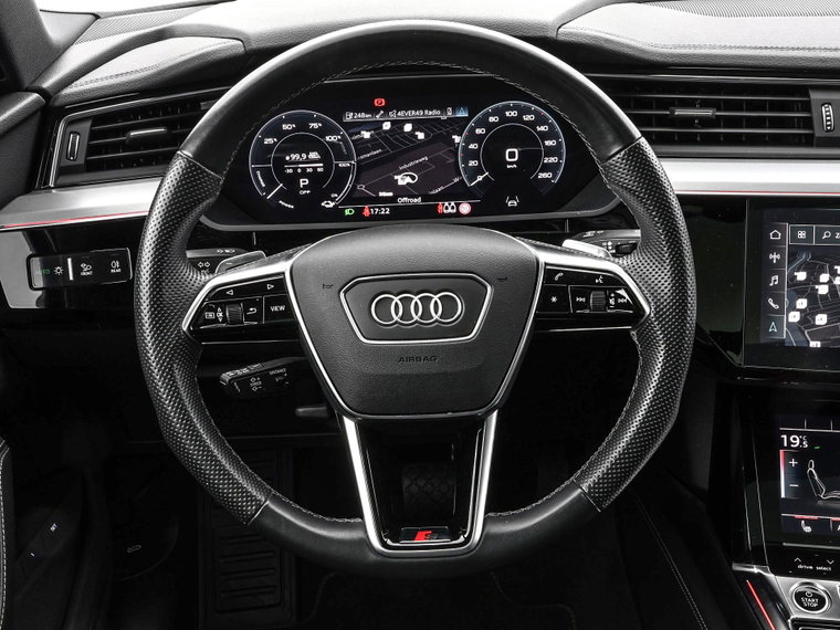 Vehicle Image 22