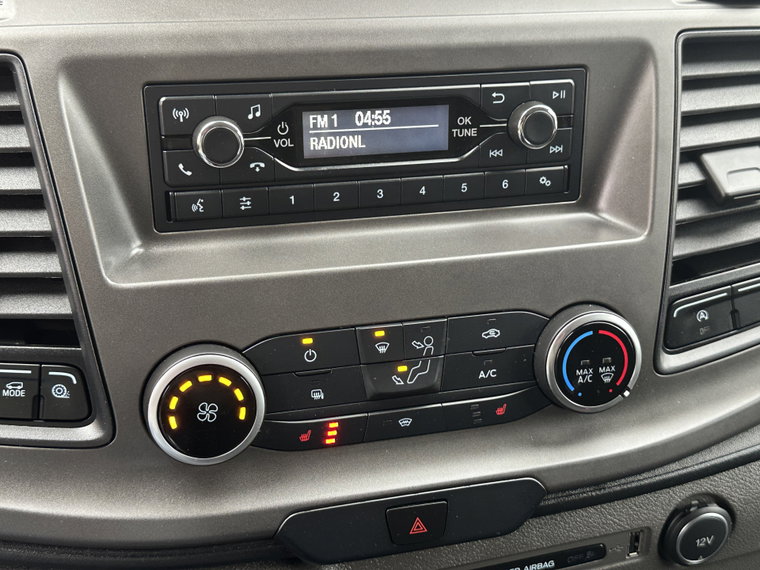 Vehicle Image 17