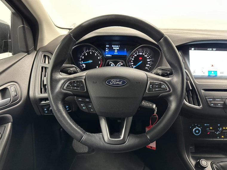 Vehicle Image 17