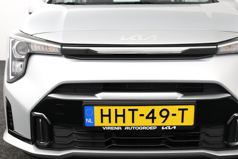 Vehicle Image 38